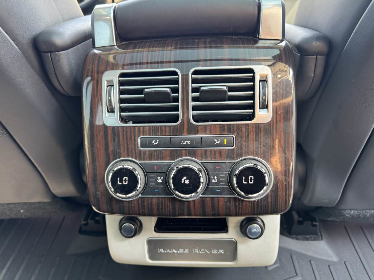 Used 2017 Land Rover Range Rover Supercharged image 45