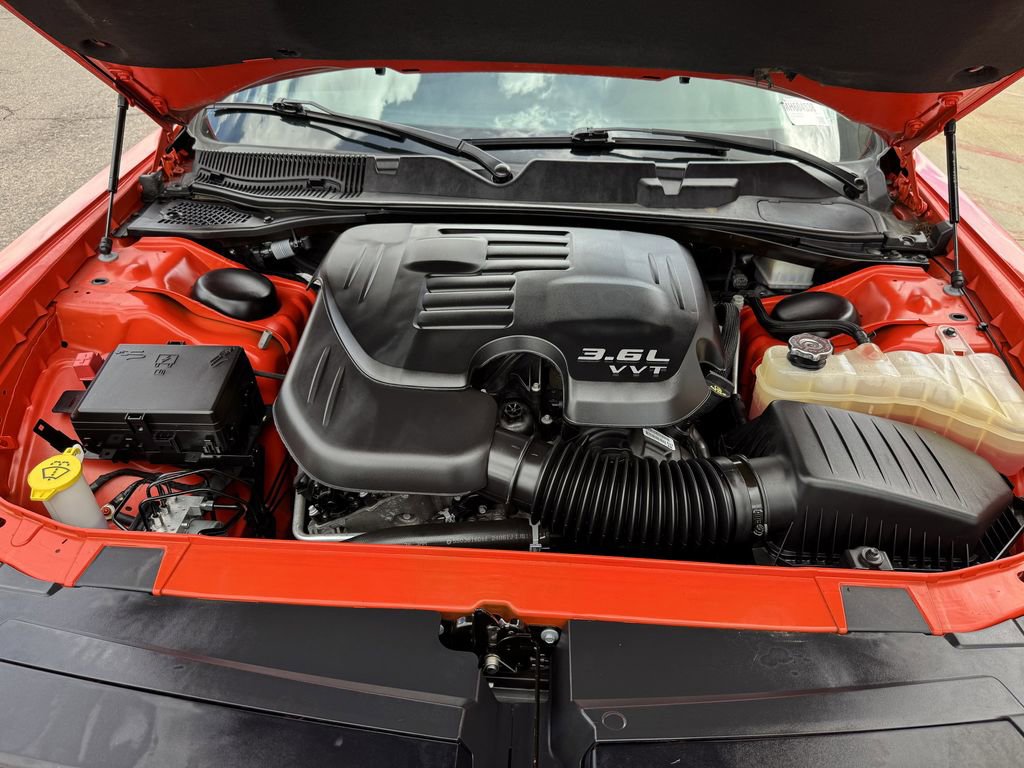 Used 2021 Dodge Challenger SXT image 10