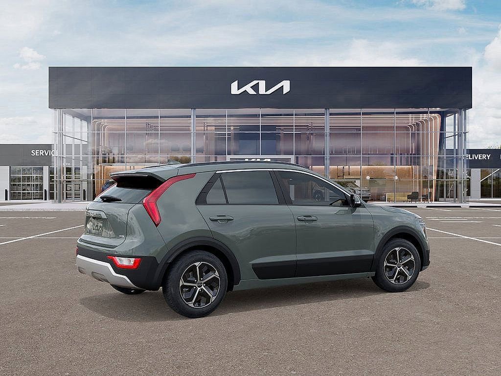 New 2026 Kia Niro EX FWD image 6