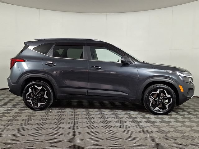 Used 2024 Kia Seltos EX AWD/4WD image 10