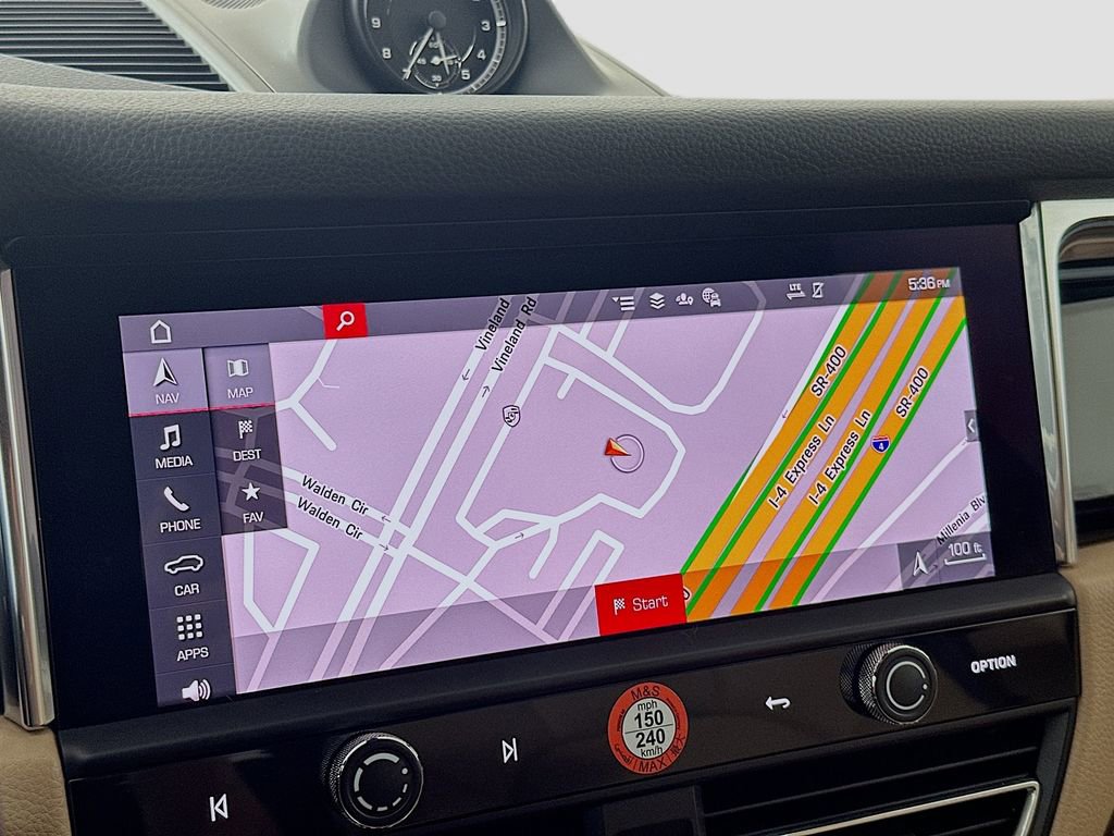 Certified 2026 Porsche Macan image 15