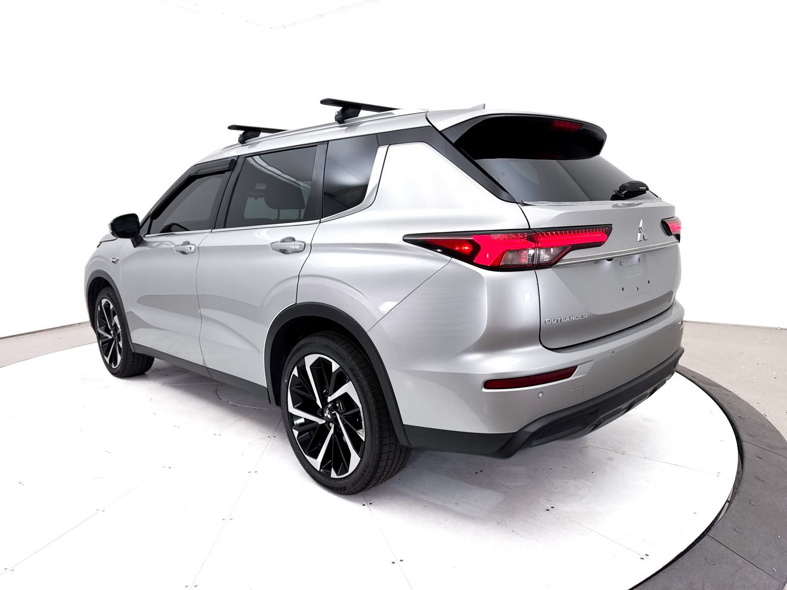 Used 2022 Mitsubishi Outlander ES FWD image 10