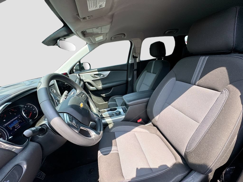 Used 2025 Chevrolet Blazer LT AWD/4WD image 27