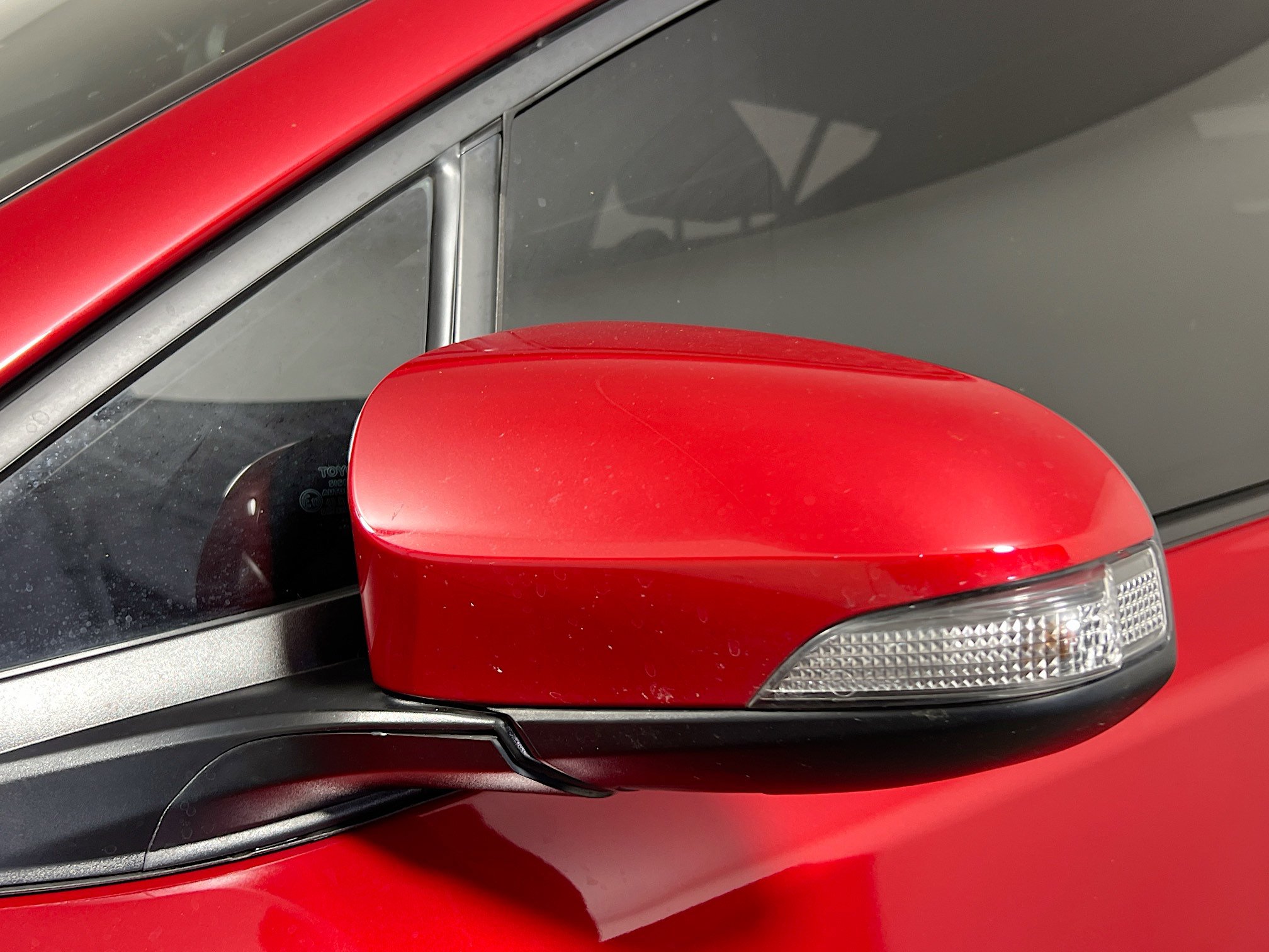 Used 2021 Toyota C-HR XLE image 12