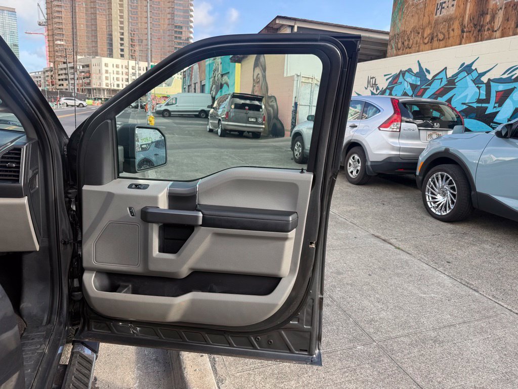 Used 2020 Ford F150 XLT w/ Equipment Group 302A Luxury AWD/4WD image 10