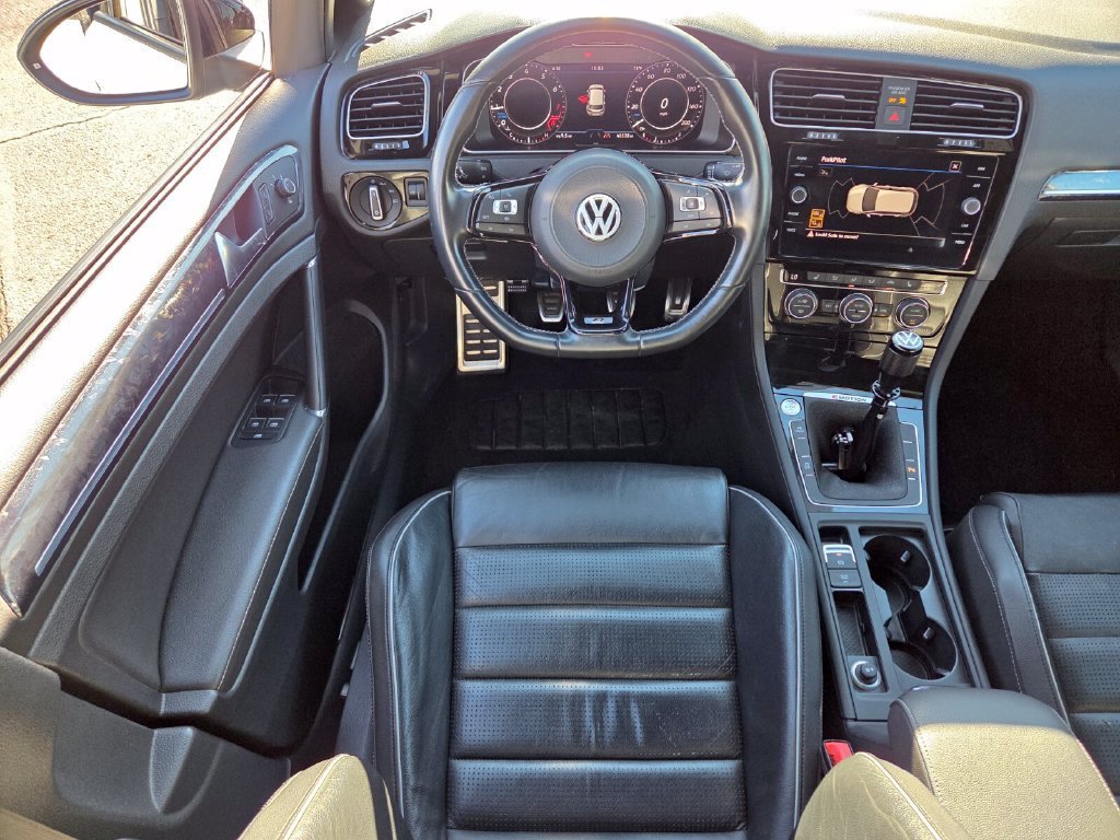 Used 2019 Volkswagen Golf R 4-Door AWD/4WD image 16