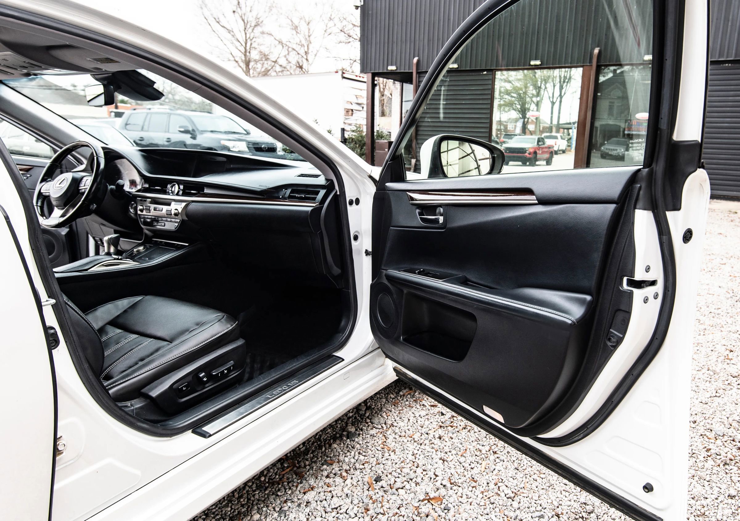 Used 2016 Lexus ES 350 image 28