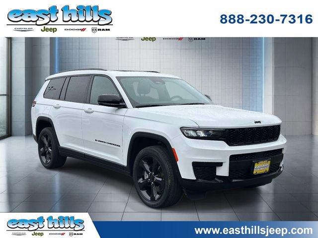 Certified 2023 Jeep Grand Cherokee L Laredo image 1