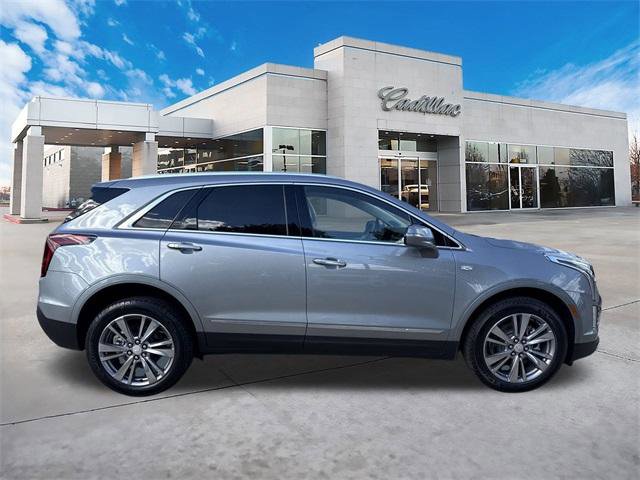 New 2025 Cadillac XT5 Premium Luxury image 2
