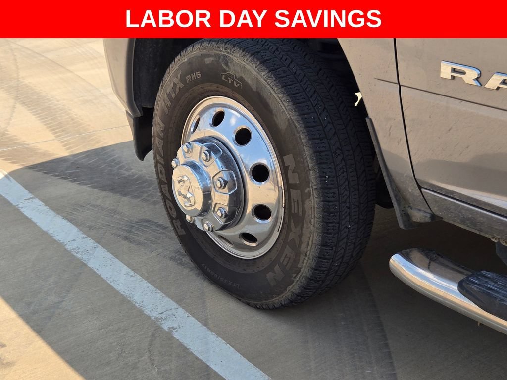 Used 2024 RAM 3500 Laramie AWD/4WD image 8