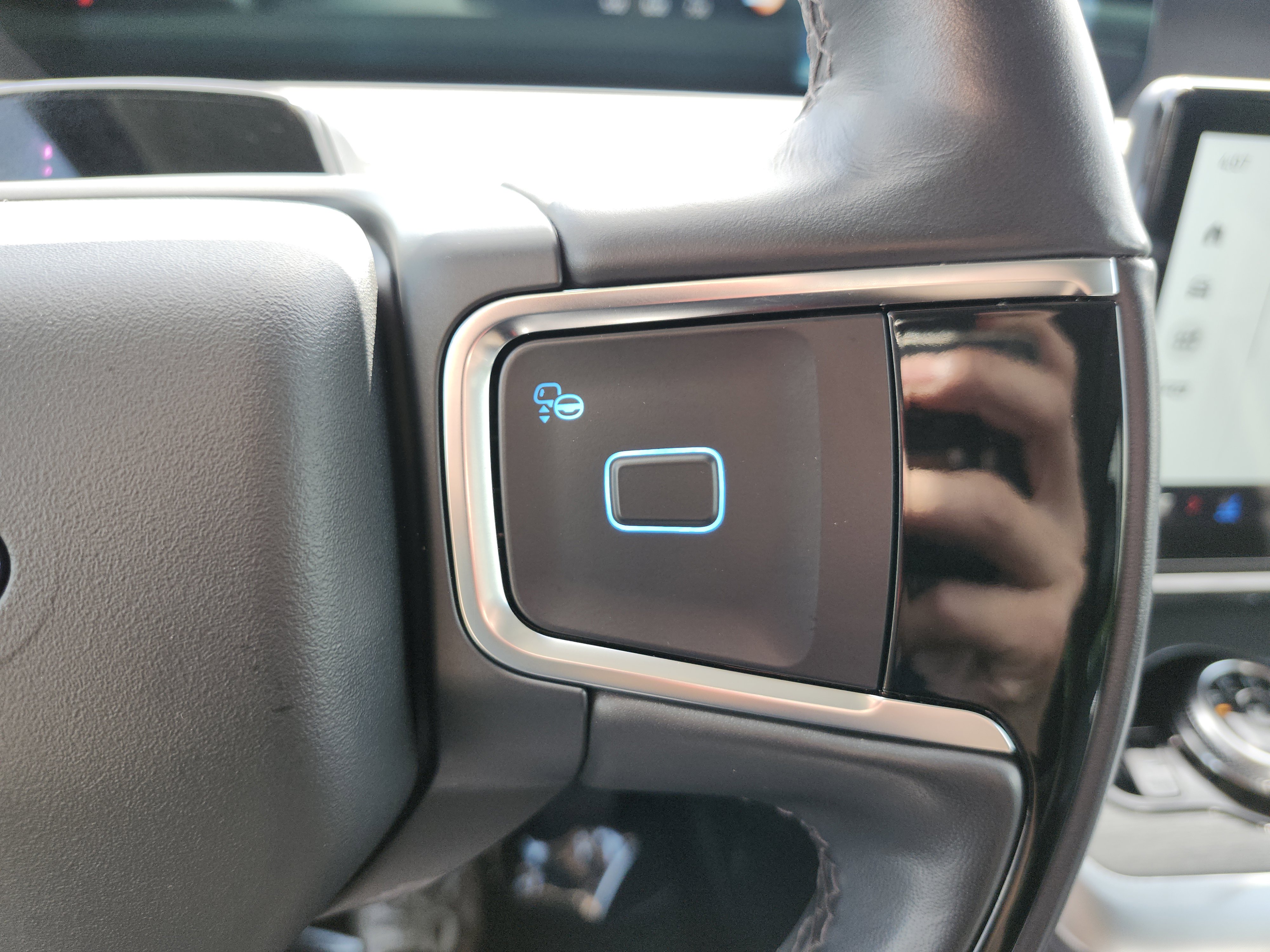 Used 2025 Ford Expedition Platinum AWD/4WD image 36