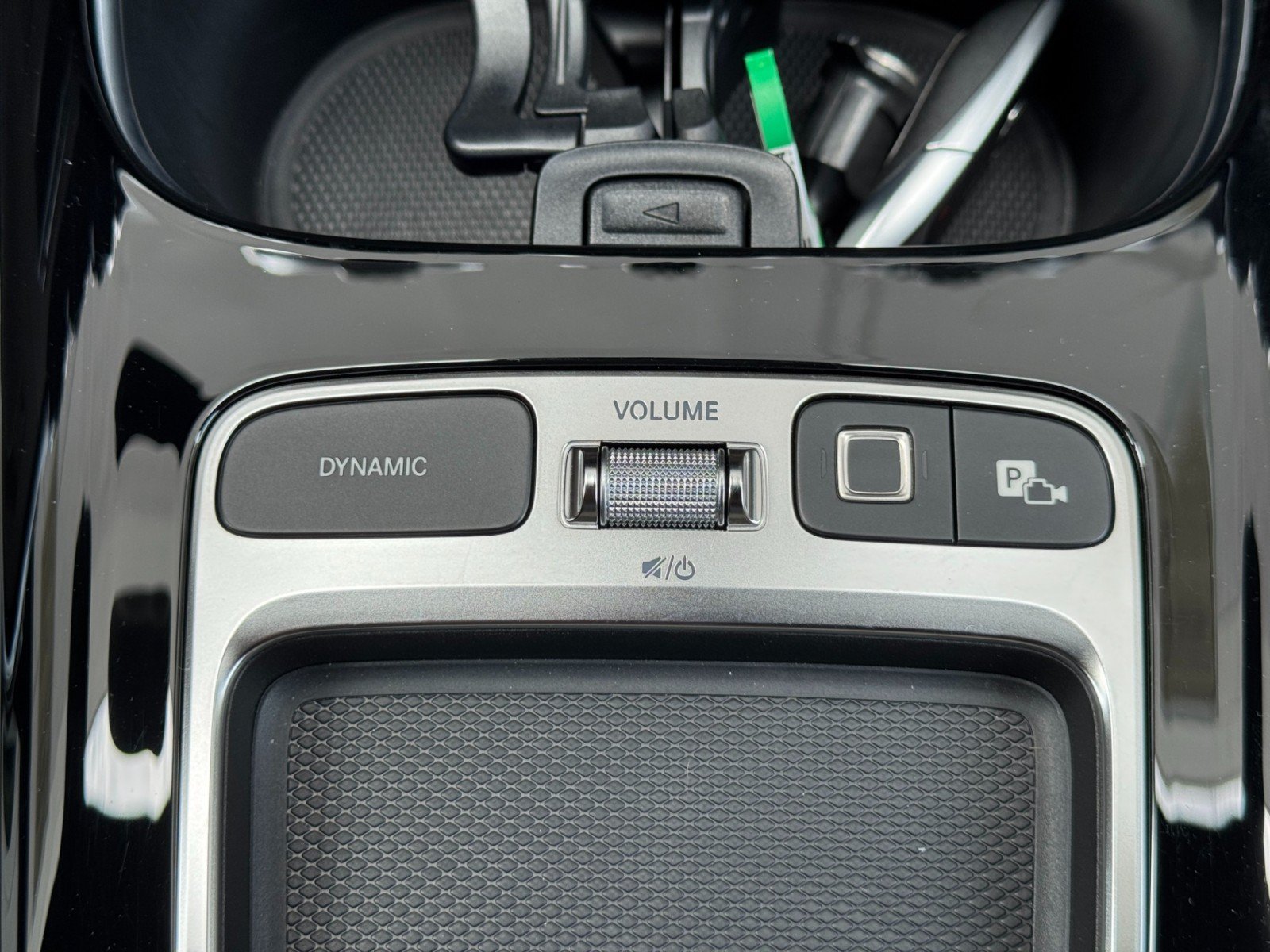 Used 2025 Mercedes-Benz GLB 250 image 31