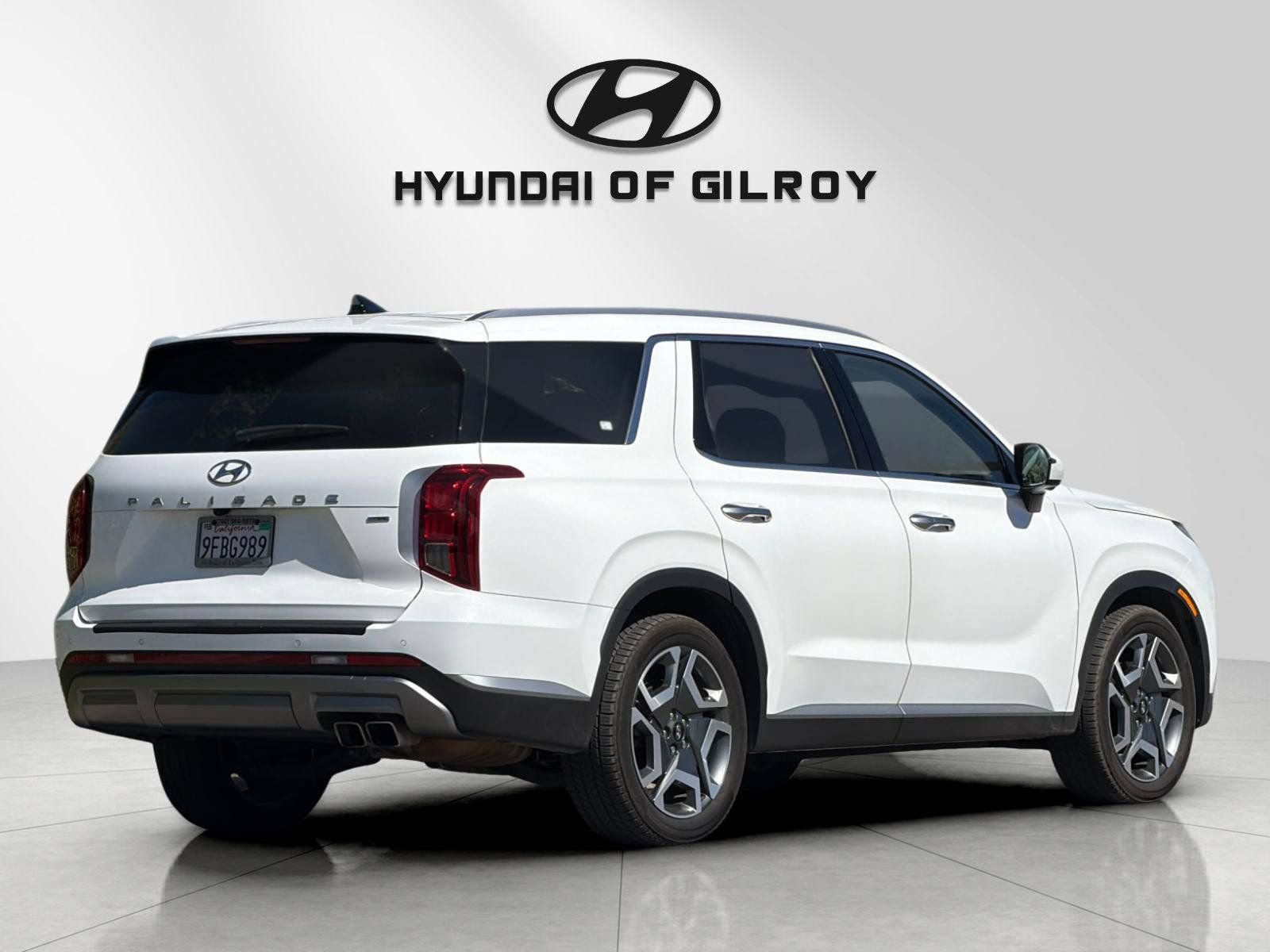 Used 2023 Hyundai Palisade SEL AWD/4WD image 5