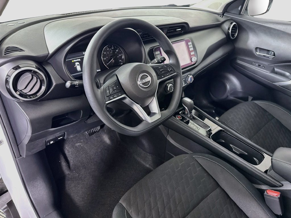 Used 2024 Nissan Kicks SV FWD image 17