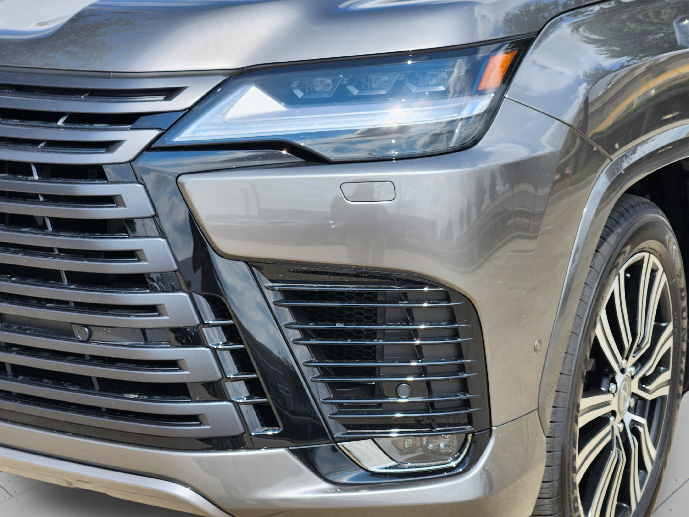 New 2026 Lexus LX 700h Luxury w/ Appearance Package AWD/4WD image 18