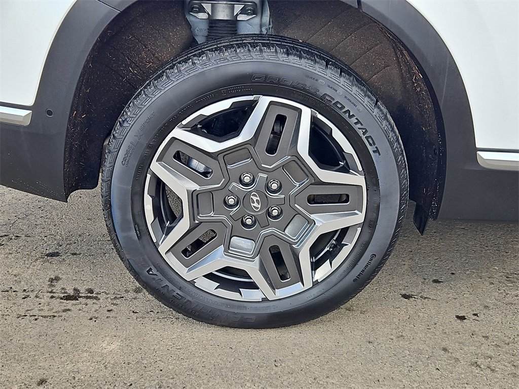 Used 2022 Hyundai Santa Fe Limited w/ Cargo Package image 9