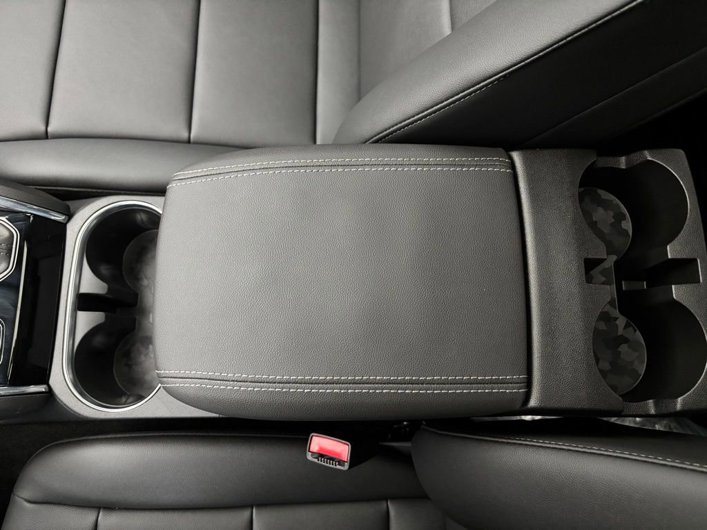 New 2026 GMC Canyon Elevation w/ Convenience Package image 24