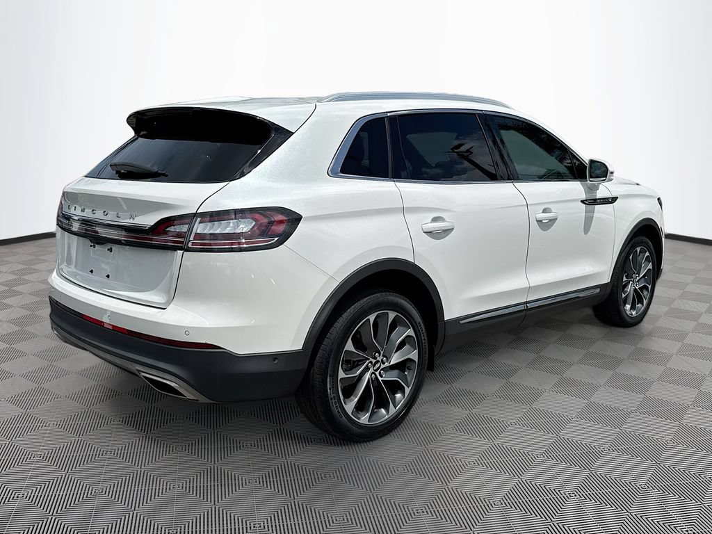 Used 2023 Lincoln Nautilus Reserve w/ Equipment Group 201A AWD/4WD image 6