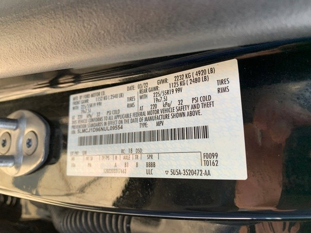 Used 2022 Lincoln Corsair AWD w/ Premium Package image 28