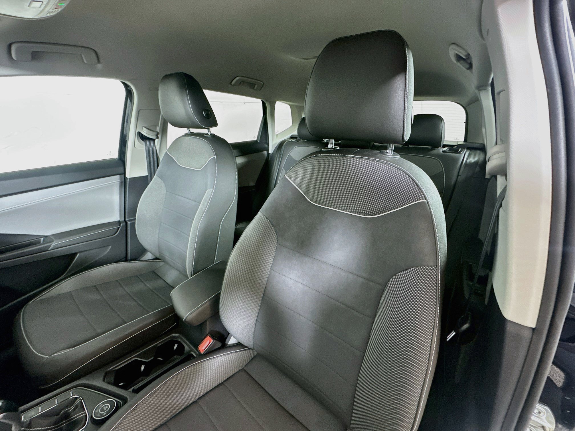 Certified 2024 Volkswagen Taos SE AWD/4WD image 19