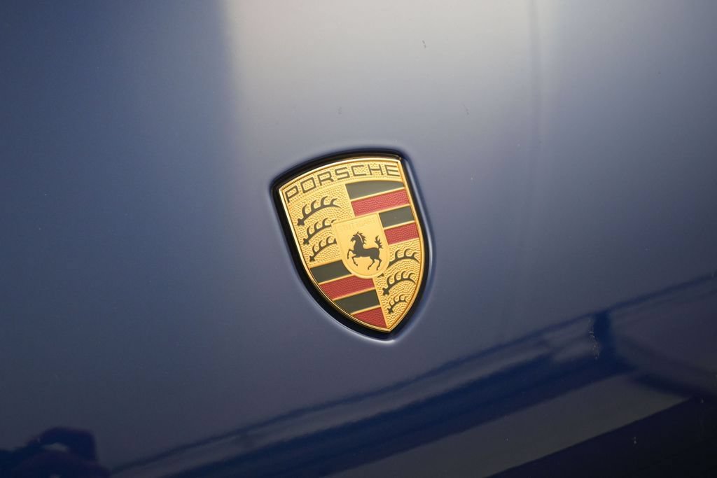 Certified 2026 Porsche Macan AWD/4WD image 13