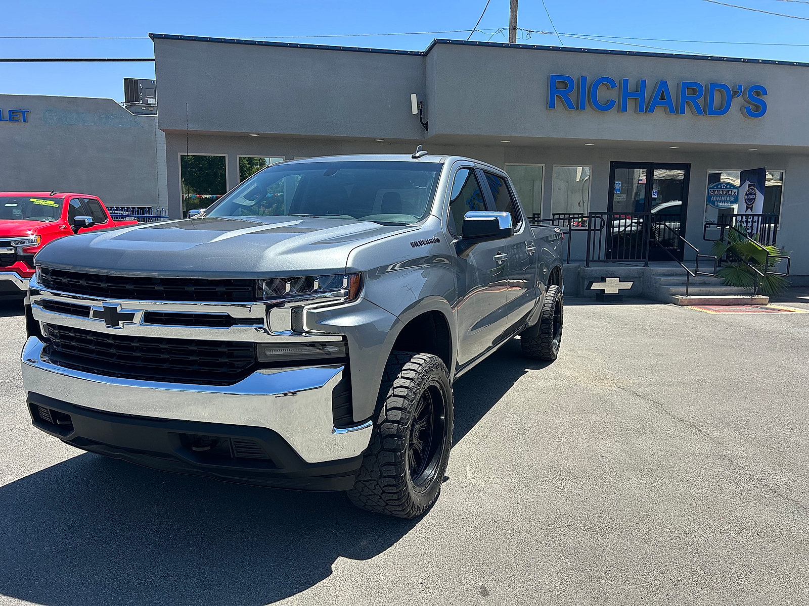 Used 2021 Chevrolet Silverado 1500 LT AWD/4WD image 7