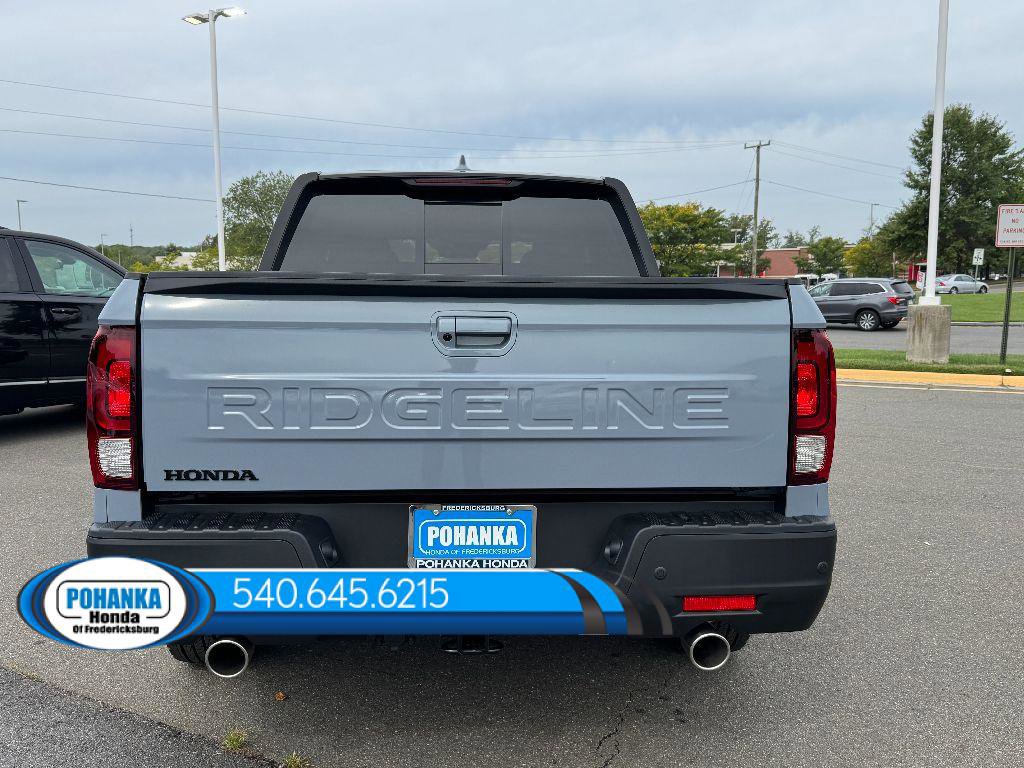 New 2026 Honda Ridgeline Black Edition image 4