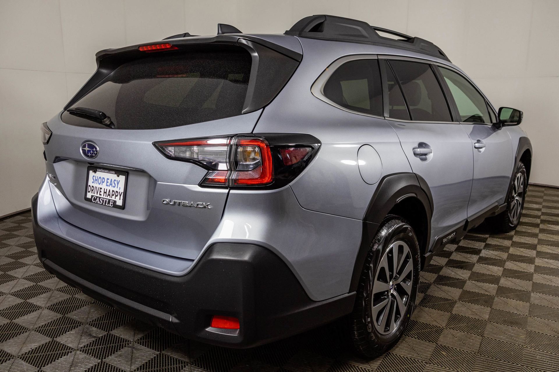 Used 2025 Subaru Outback Premium image 13