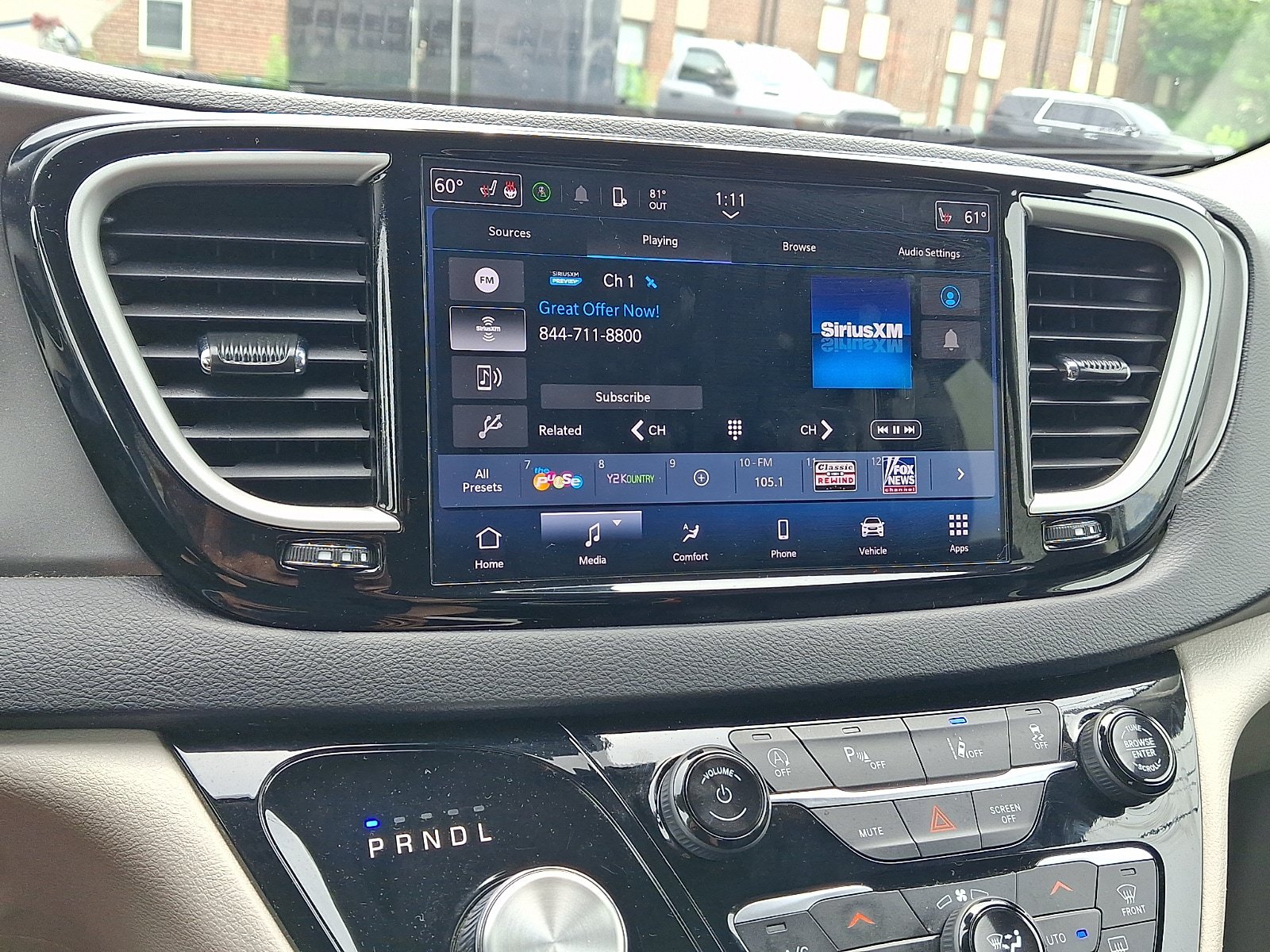 Used 2024 Chrysler Pacifica Touring-L FWD image 14