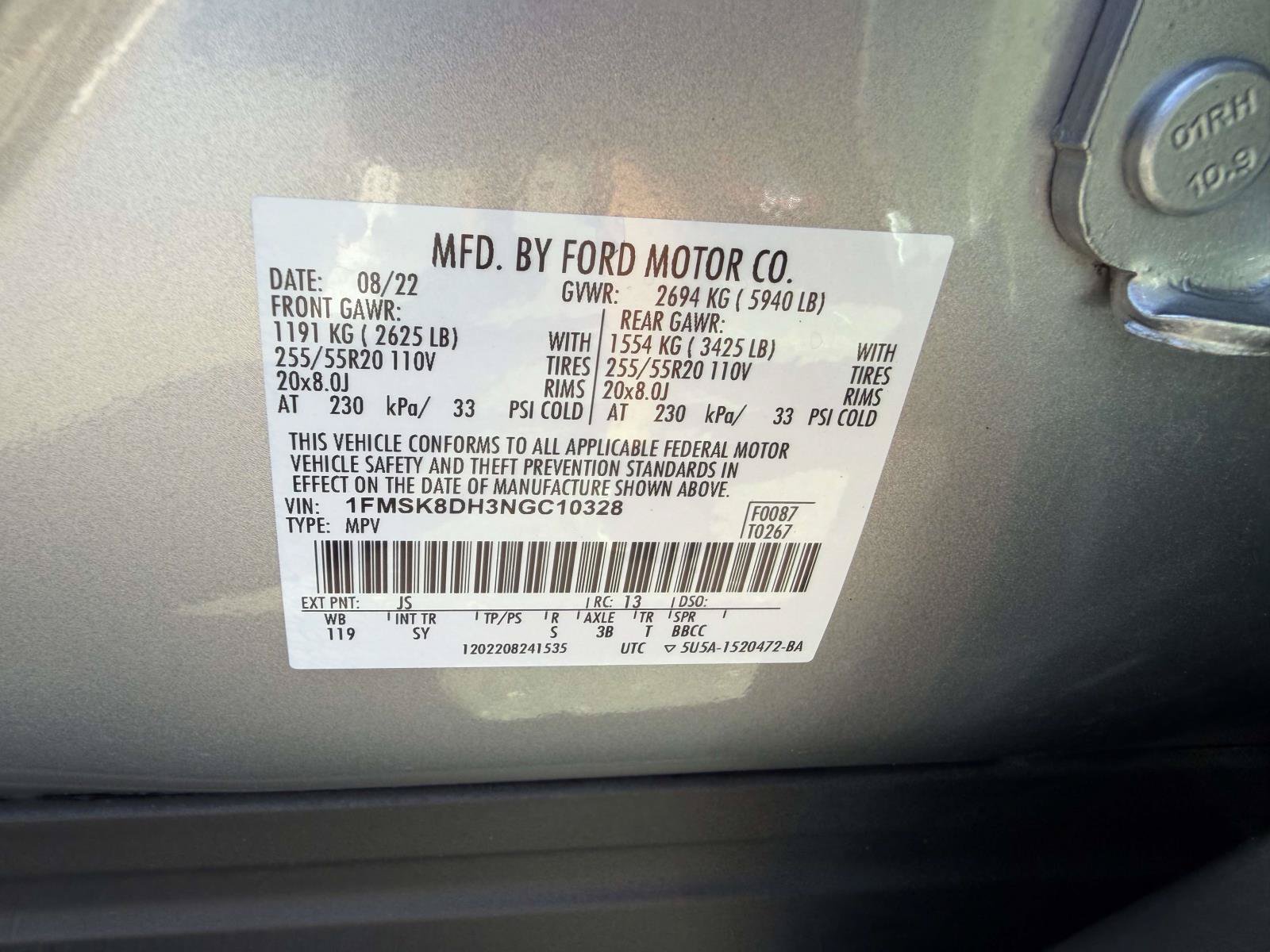 Used 2022 Ford Explorer XLT w/ Equipment Group 202A AWD/4WD image 19