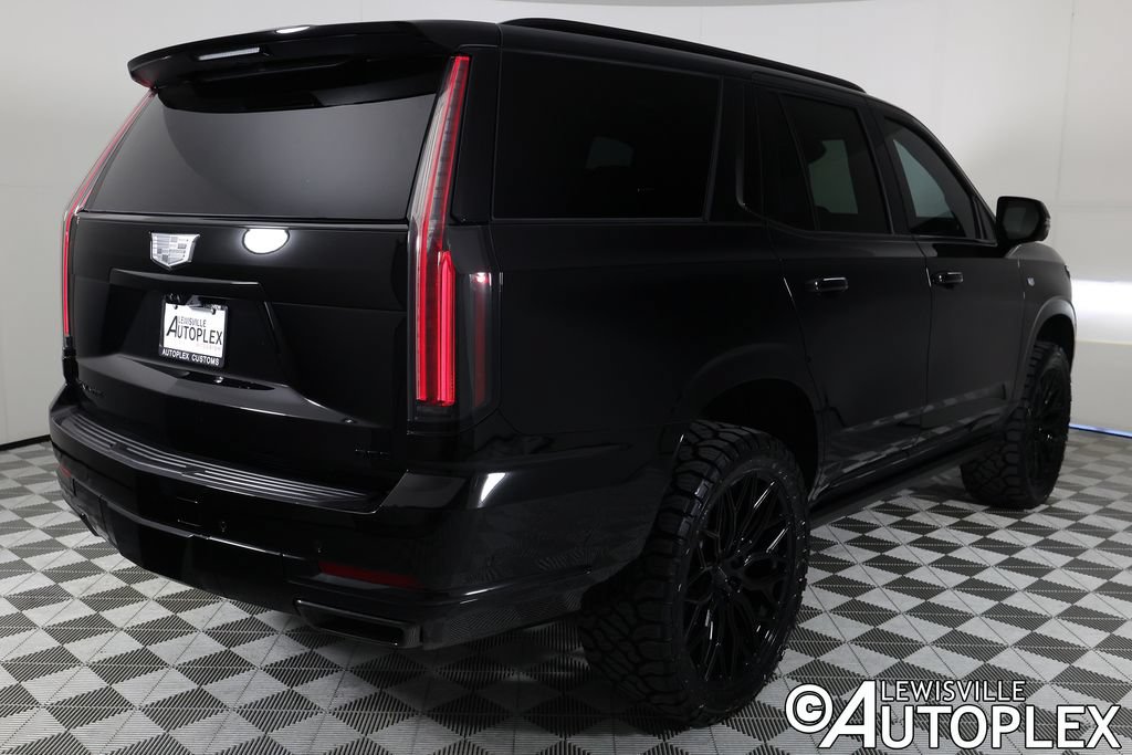 Used 2026 Cadillac Escalade Platinum Sport w/ LPO, ONYX Package AWD/4WD image 5