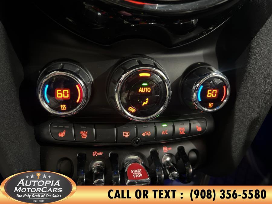 Used 2019 MINI Cooper 2-Door Hardtop w/ Storage Package image 27