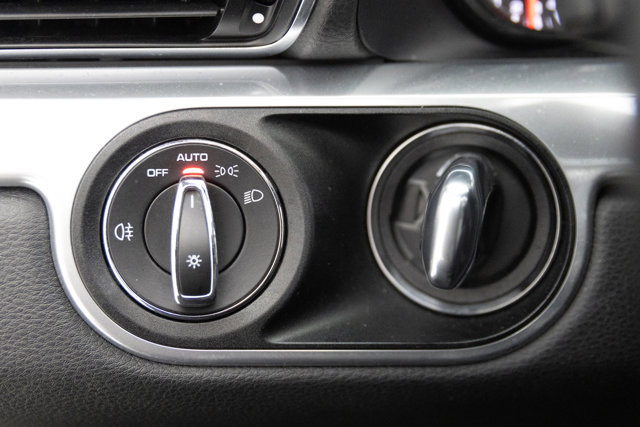 Used 2017 Porsche 911 Carrera 4 AWD/4WD image 69