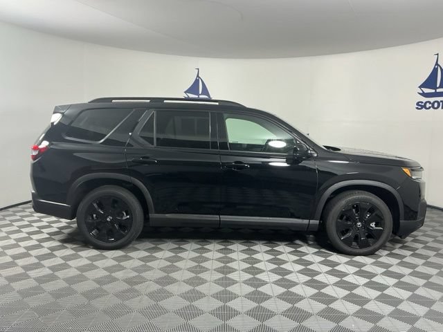 Certified 2026 Honda Pilot Black Edition image 6