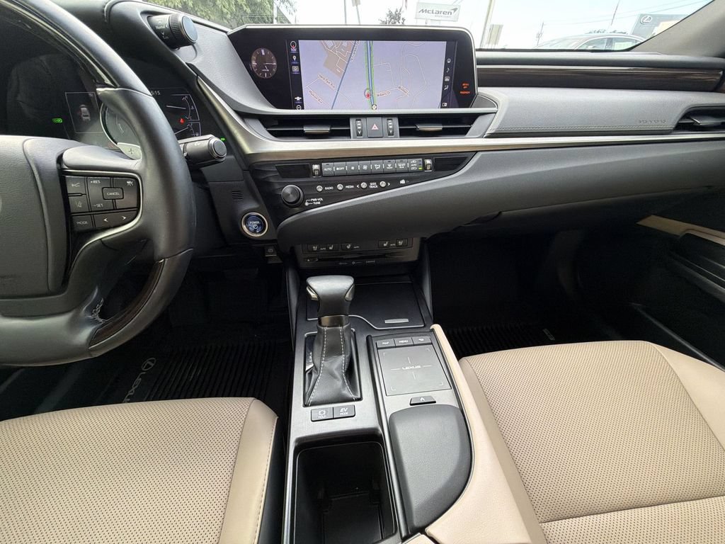 Used 2019 Lexus ES 300h w/ Premium Package FWD image 24