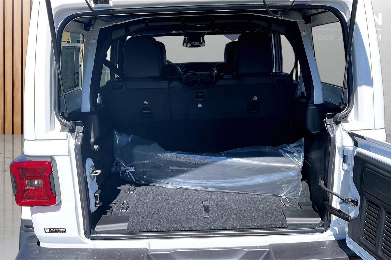 New 2026 Jeep Wrangler Unlimited Rubicon image 22