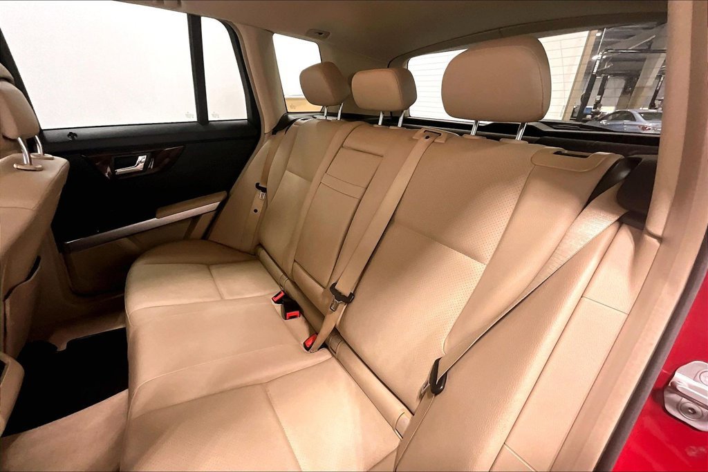 Used 2011 Mercedes-Benz GLK 350 2WD image 31