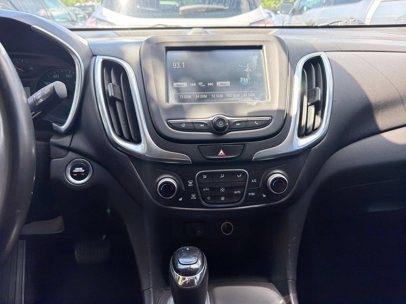 Used 2018 Chevrolet Equinox LT FWD image 28