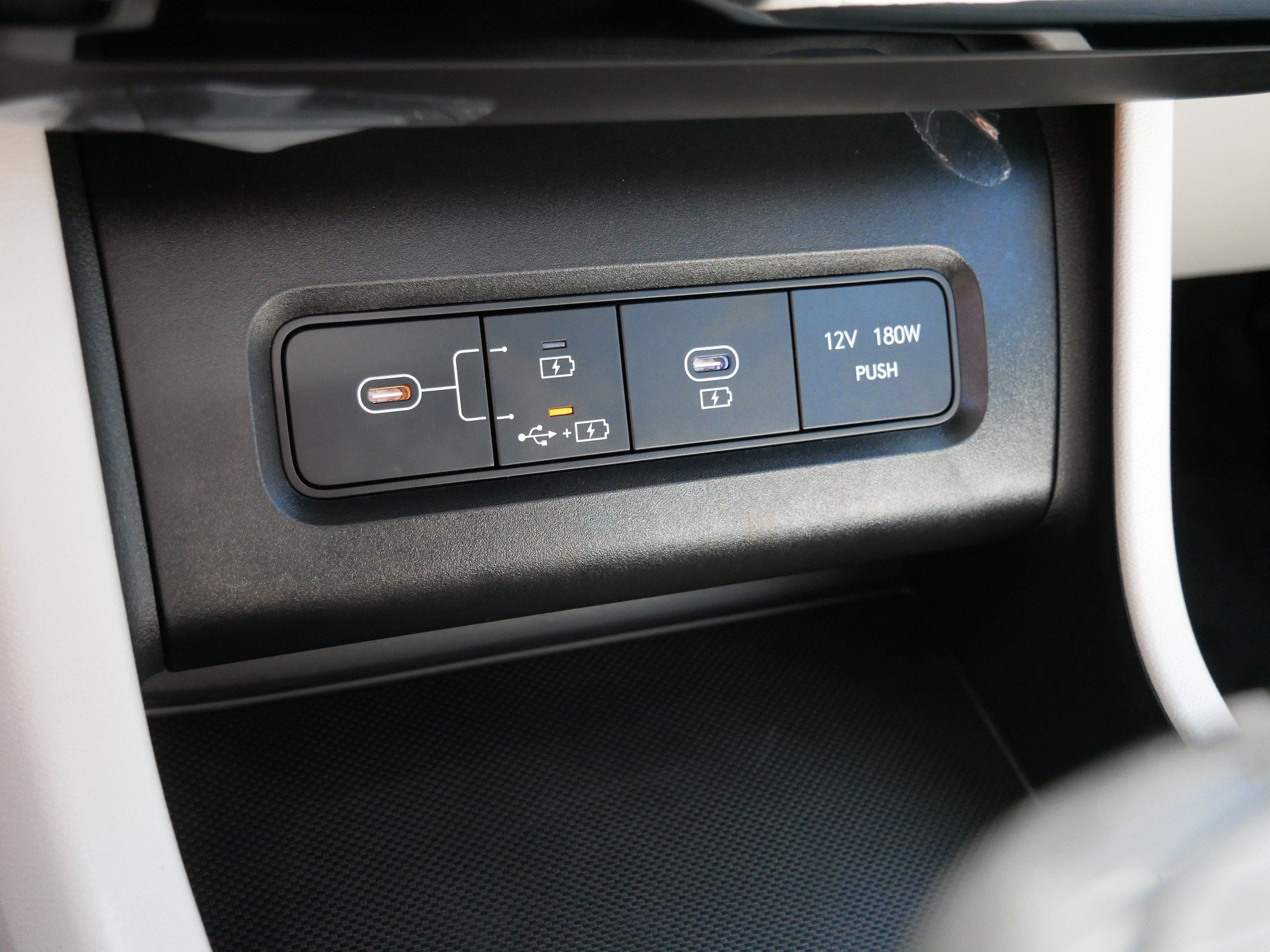 Used 2026 Hyundai Tucson Blue SE AWD/4WD image 23