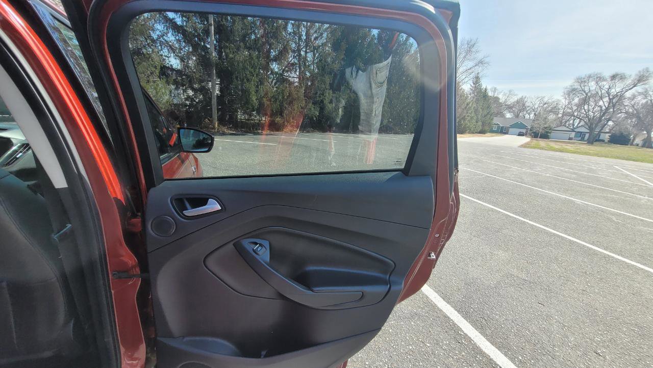 Used 2015 Ford Escape Titanium AWD/4WD image 21
