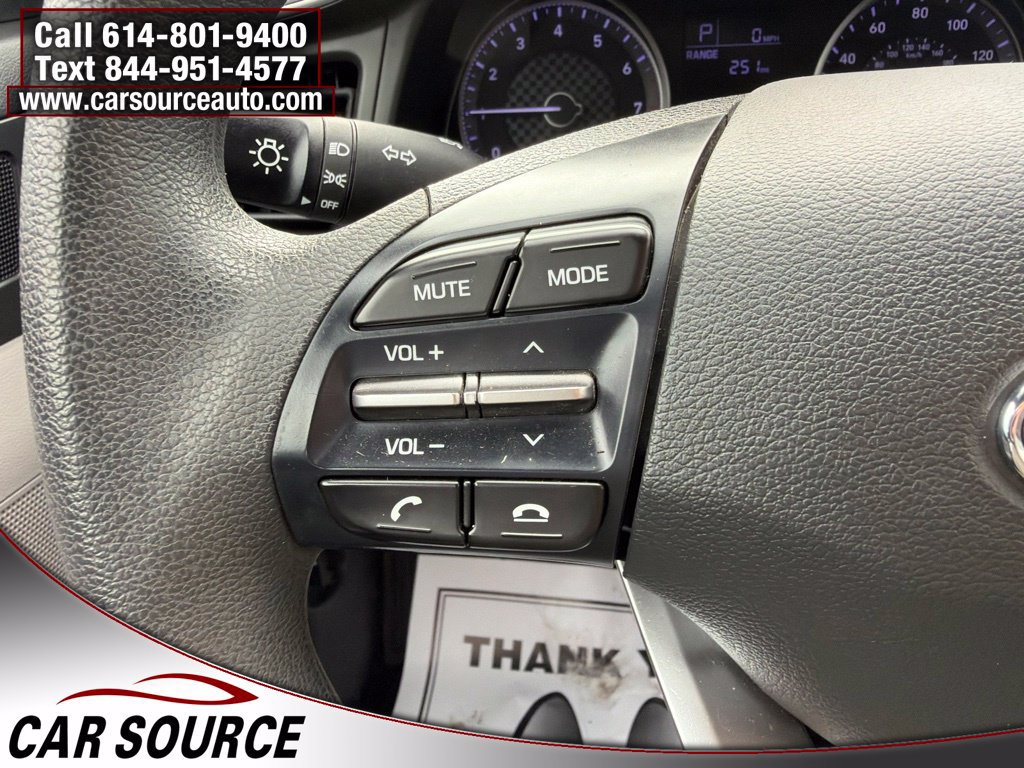 Used 2019 Hyundai Elantra SE FWD image 9