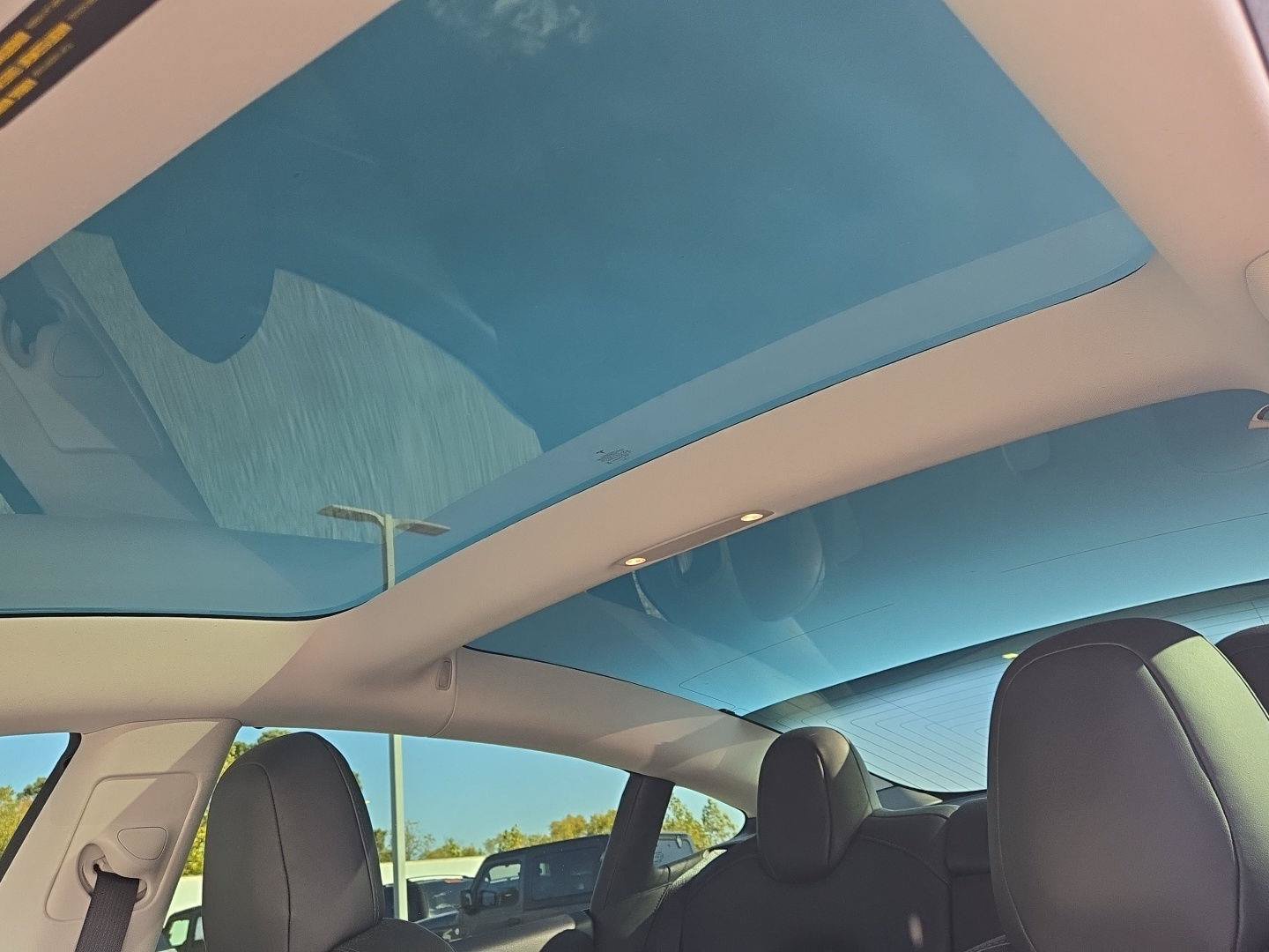 Used 2020 Tesla Model 3 Standard Range RWD image 16