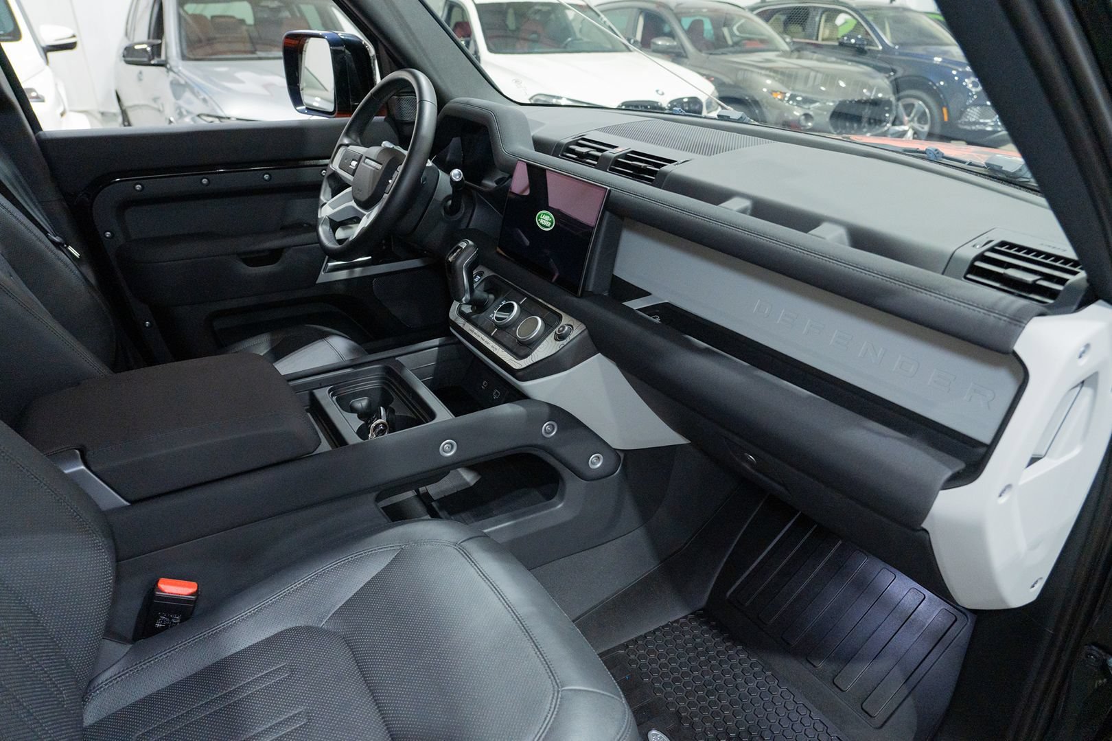 Used 2022 Land Rover Defender 110 S AWD/4WD image 47