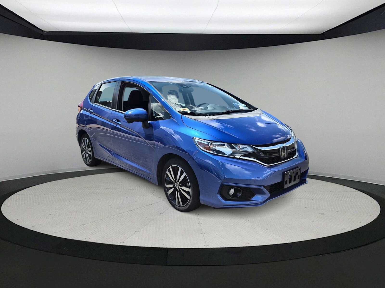 Used 2018 Honda Fit EX image 2