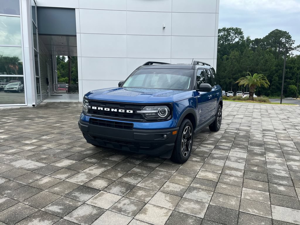 Used 2024 Ford Bronco Sport Outer Banks AWD/4WD image 2