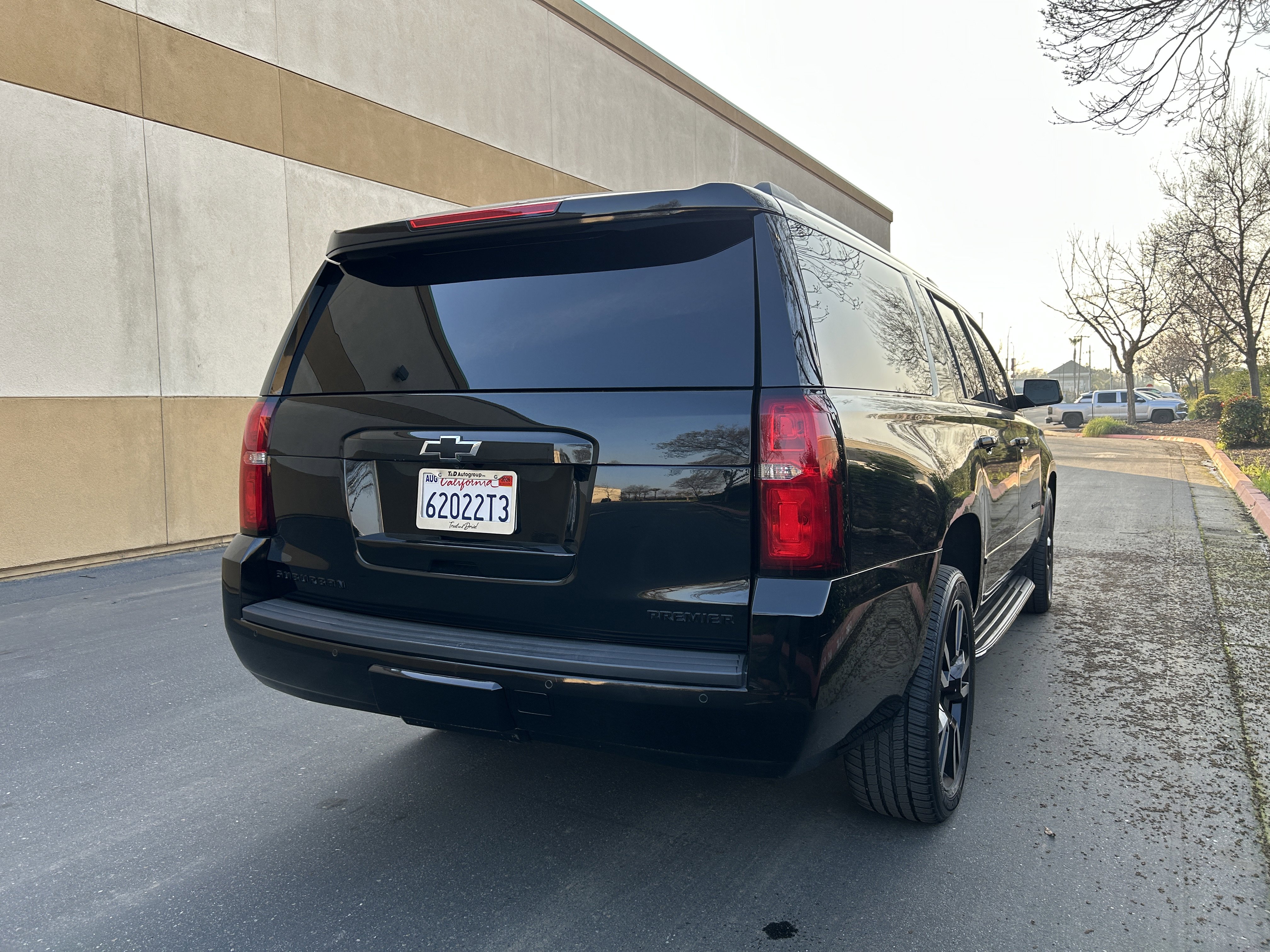 Used 2019 Chevrolet Suburban Premier image 43