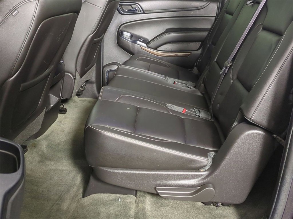 Used 2015 Chevrolet Suburban LT image 24