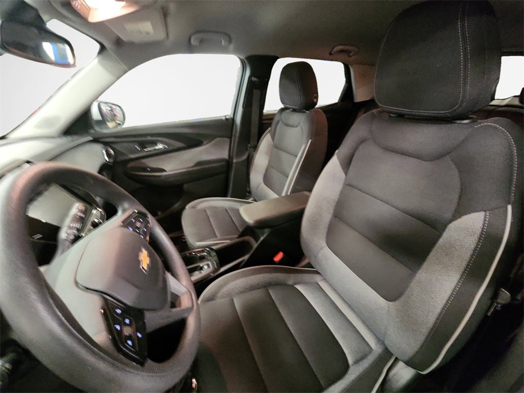 Certified 2023 Chevrolet TrailBlazer LT w/ Convenience Package image 12