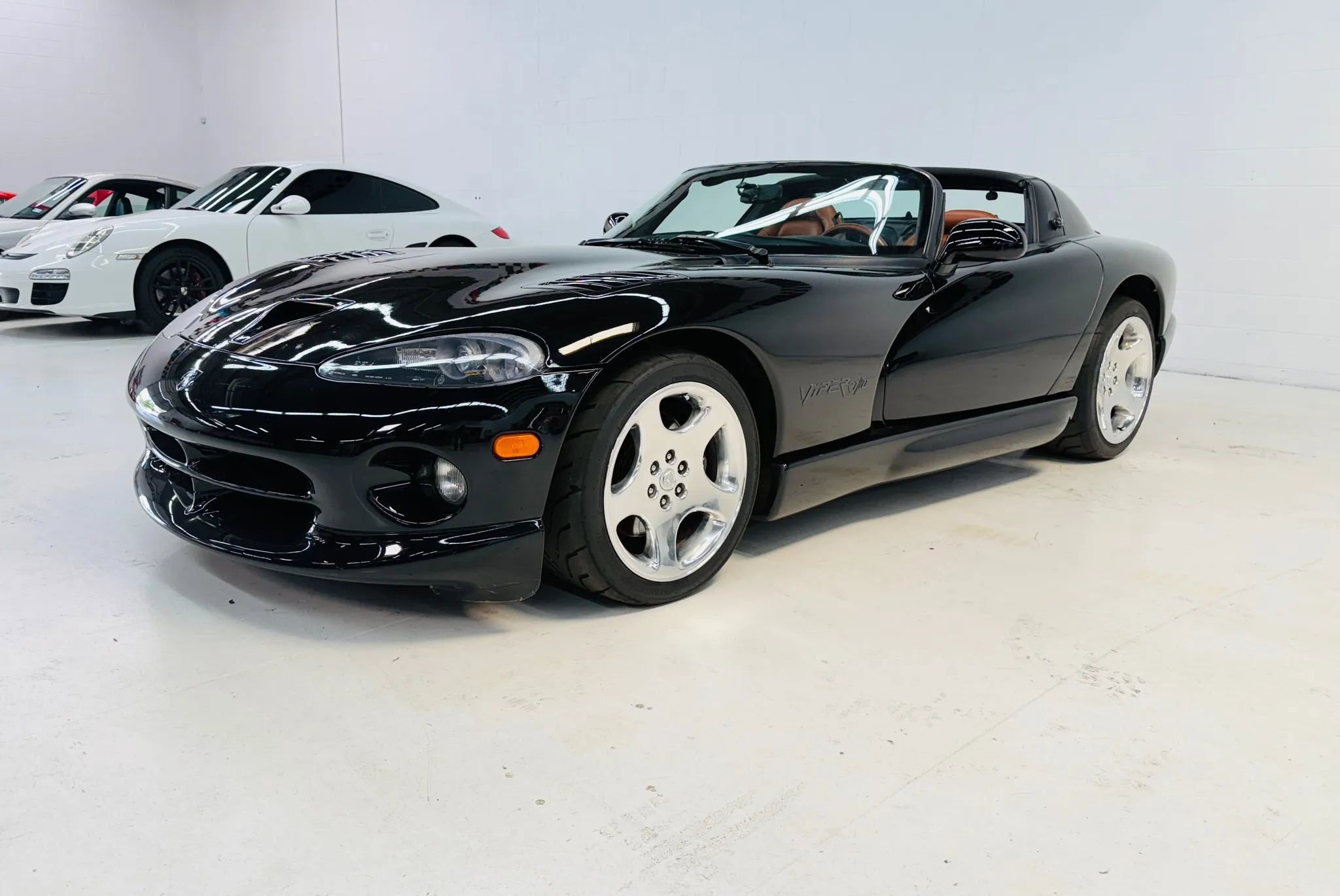 Used 2000 Dodge Viper RT/10 image 23