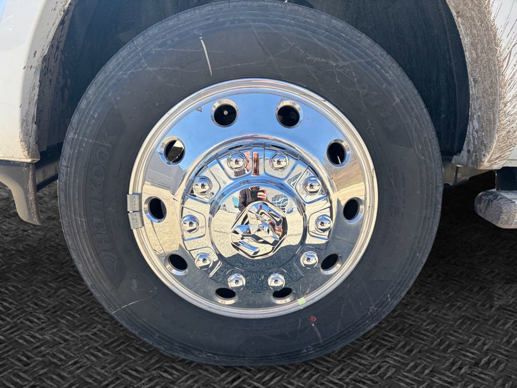 New 2026 RAM 5500 4x4 Regular Cab image 11